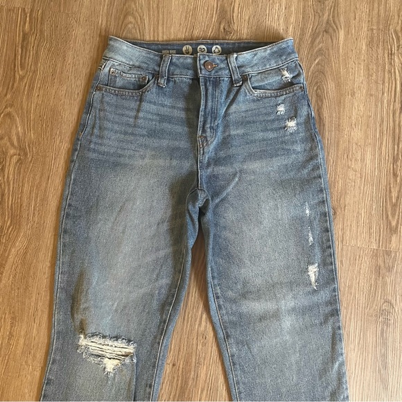 High Rise Flare Jeans - Picture 3 of 6